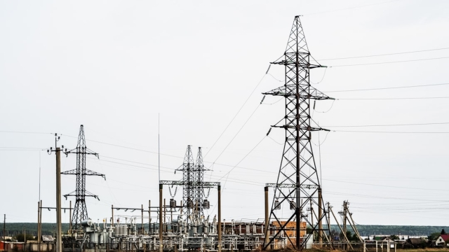 Overview of Industrial Electrical Services in Illinois